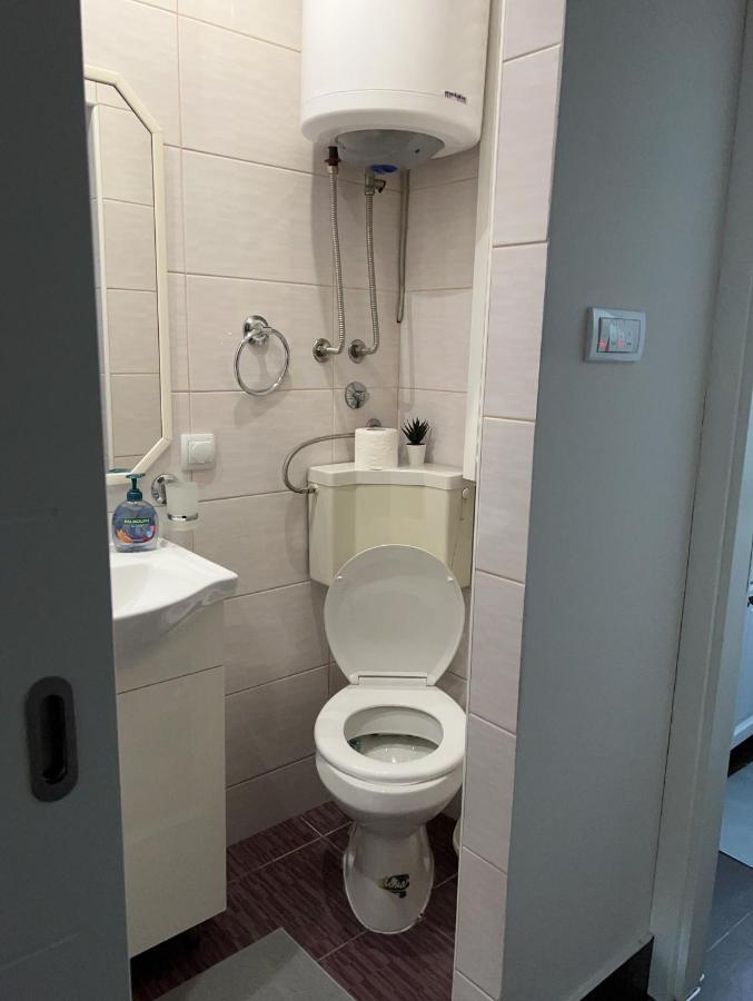 Apartman Lena Belgrado Exterior foto